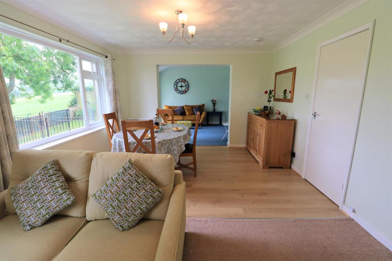 Hilltops Wroxall  Екстер'єр фото